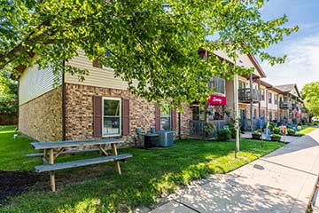 Pinewood Place Apartments